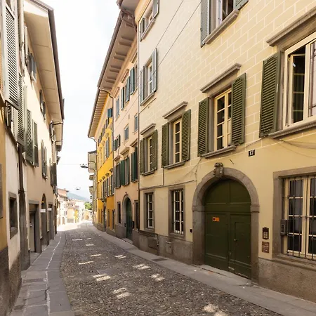 Citta Alta - 5min From Bgy Airport, Ac, Wifi * Бергамо