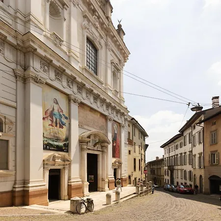 Alta - 5min From Bgy Airport, Ac, Wifi Appartement